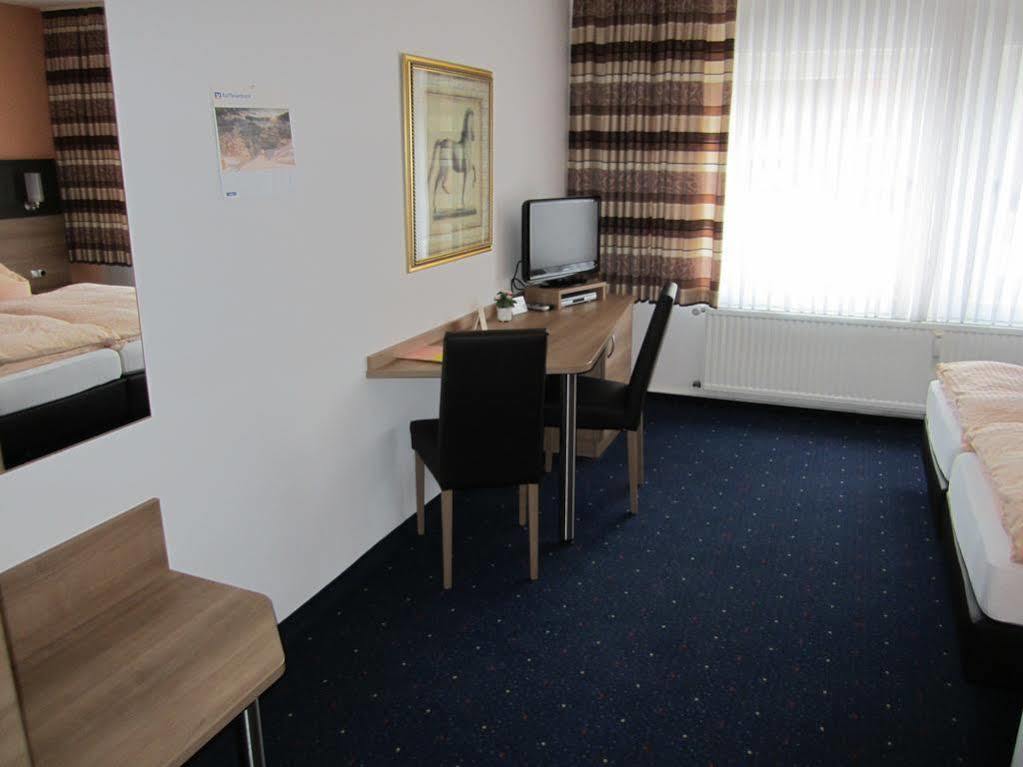 Hotel & Reitsportzentrum Kreuth Heideck Exterior photo